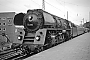 Henschel 22581 - DR "01 510"
11.05.1969 - Hamburg-Altona, Bahnhof
Manfred Verhoolen Henschel 22581 - DR "01 510"
11.05.1969 - Hamburg-Altona, Bahnhof
Manfred Verhoolen
