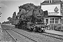 Henschel 26253 - DB  "051 443-0"
02.05.1972 - Krefeld-Stahlwerk, Haltestelle
Martin Welzel