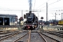 Henschel 26304 - DB  "051 494-3"
13.04.1976 - Duisburg-Wedau, Bahnbetriebswerk
Werner Wölke