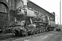 Henschel 26385 - DB "051 575-9"
25.09.1972 - Mannheim, Bahnbetriebswerk Rangierbahnhof
Martin Welzel