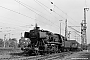 Henschel 26684 - DB  "052 353-0"
23.10.1975 - Duisburg-Ruhrort, HafenUlrich Budde