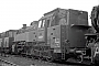 Henschel 28602 - Jost "082 024-1"
02.01.1972 - Mülheim (Ruhr)-Speldorf
Martin Welzel