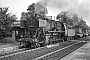 Jung 9987 - DB "051 617-9"
04.09.1972 - Krefeld-Stahlwerk, Haltestelle
Martin Welzel