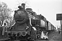 Krauss-Maffei 15661 - KN "205"
24.05.1963 - Naumburg, Bahnhof
Wolfgang Illenseer Krauss-Maffei 15661 - KN "205"
24.05.1963 - Naumburg, Bahnhof
Wolfgang Illenseer
