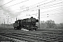 Krupp 2747 - DB  "044 325-9"
20.04.1972 - Hohenbudberg, Rangierbahnhof; am Stellwerk HOF
Martin Welzel