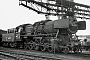 Schichau 3436 - DB  "051 011-5"
04.02.1975 - Lehrte, Bahnbetriebswerk
Klaus Görs