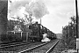? ? - DB "052 610-3"
28.10.1972 - Krefeld-Stahlwerk, Haltestelle
Martin Welzel ? ? - DB "052 610-3"
28.10.1972 - Krefeld-Stahlwerk, Haltestelle
Martin Welzel